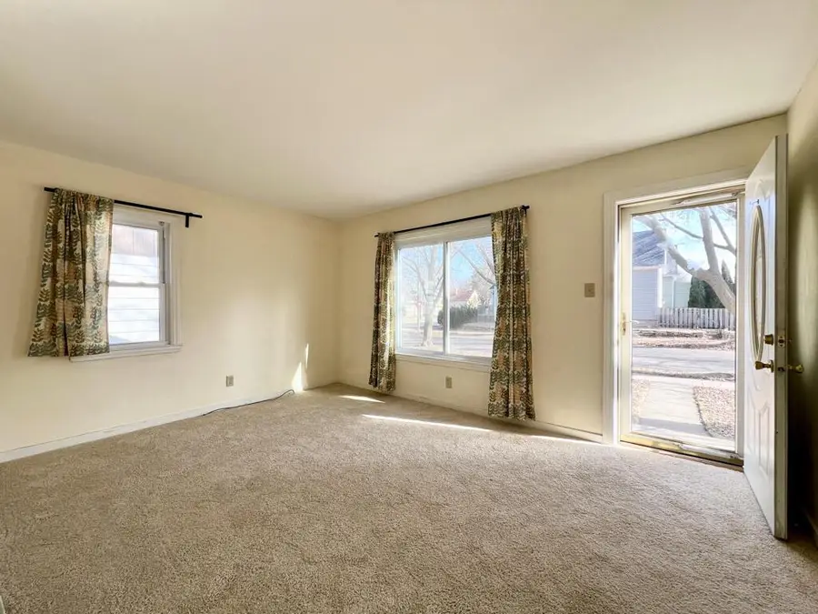 3207 S Austin STREET, Milwaukee, WI 53207 - #3