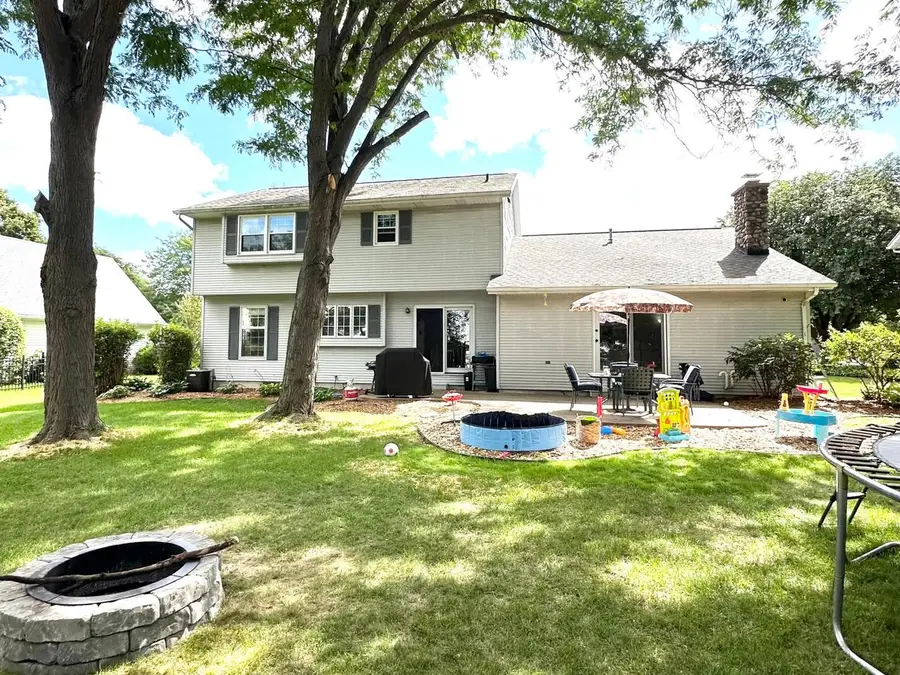 3262 Calais COURT, Allouez, WI 54301 - #2