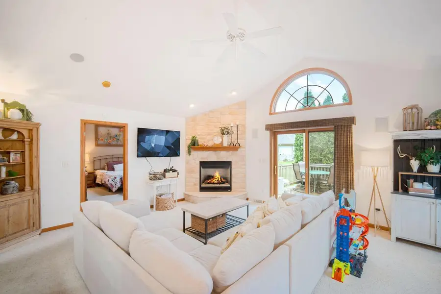 N161W18890 Jared DRIVE #251, Jackson, WI 53037 - #2