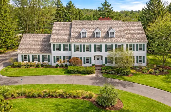 10022 N Miller COURT, Mequon, WI 53092