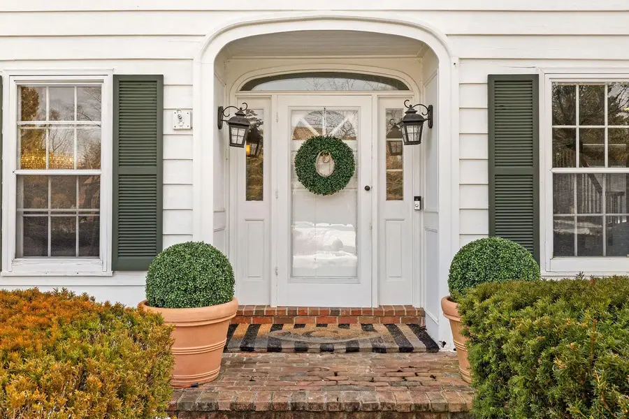 10022 N Miller COURT, Mequon, WI 53092 - #2