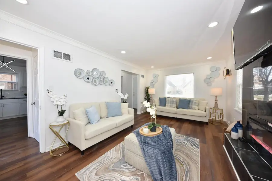 4348 N 19th STREET, Milwaukee, WI 53209 - #2