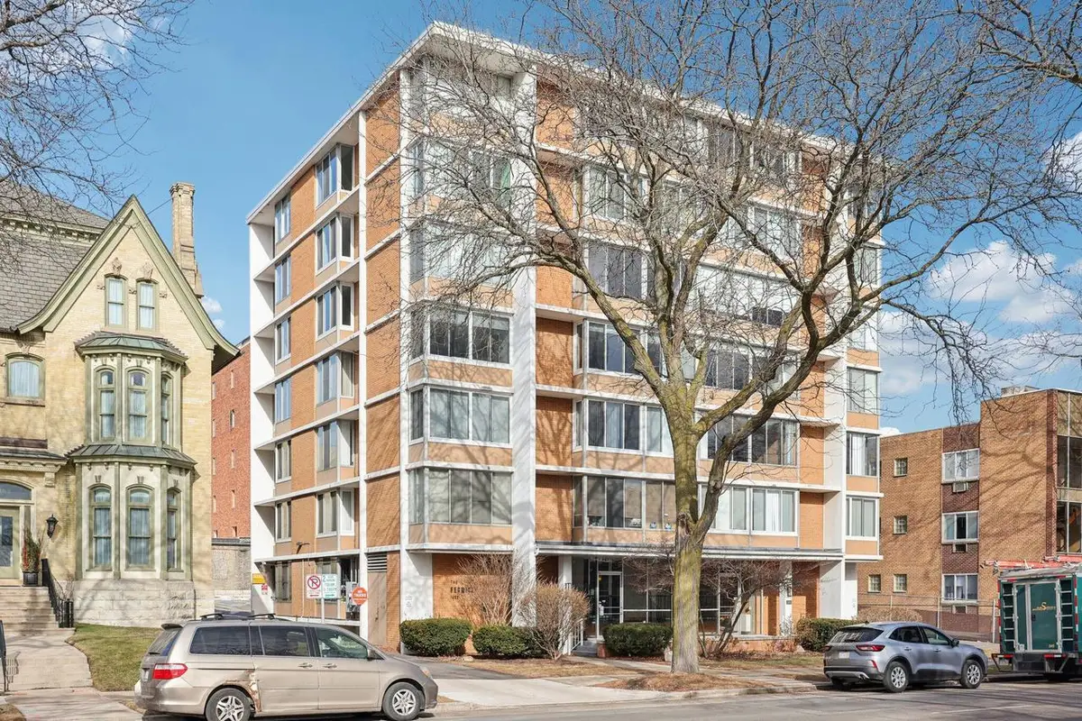 1409 N Prospect AVENUE #302, Milwaukee, WI 53202 - #1