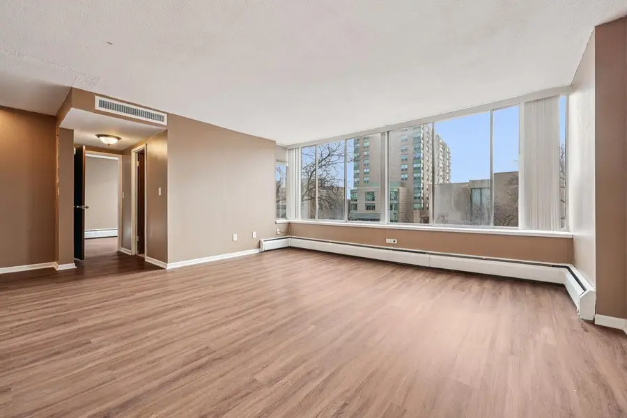 1409 N Prospect AVENUE #302, Milwaukee, WI 53202 - #2