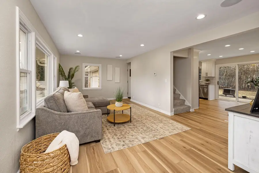 N76W14092 Appleton AVENUE, Menomonee Falls, WI 53051 - #2