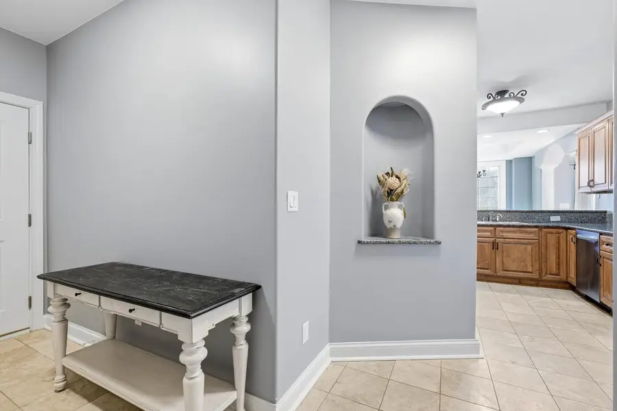 2912 University DRIVE #201, Waukesha, WI 53188 - #2