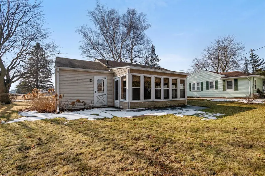 316 E Park View LANE, Manitowoc, WI 54220 - #2