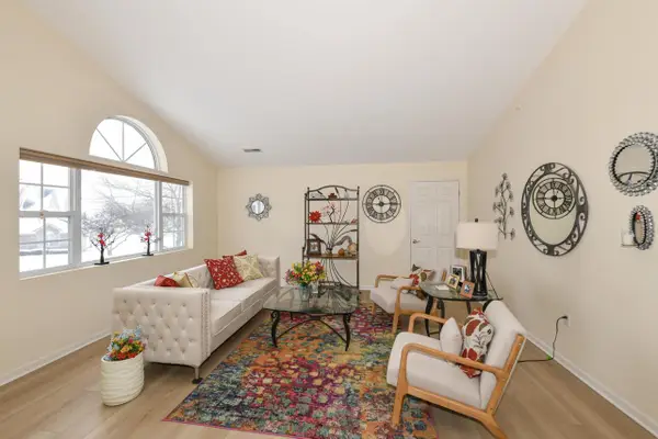 9128 W Elm COURT #F, Franklin, WI 53132