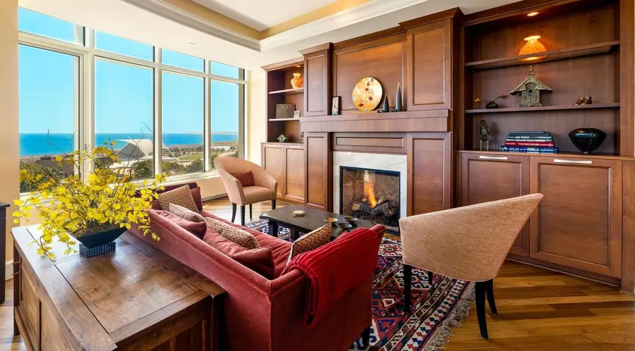 825 N Prospect AVENUE #701, Milwaukee, WI 53202 - #2