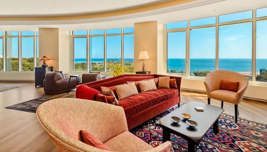 825 N Prospect AVENUE #701, Milwaukee, WI 53202 - #3