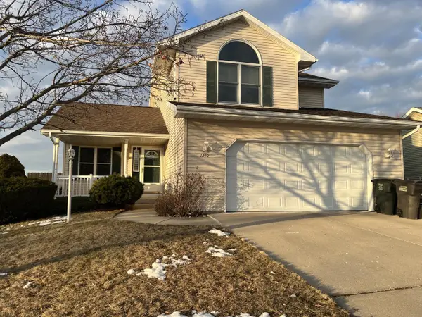 1240 Peninsula LANE, Whitewater, WI 53190