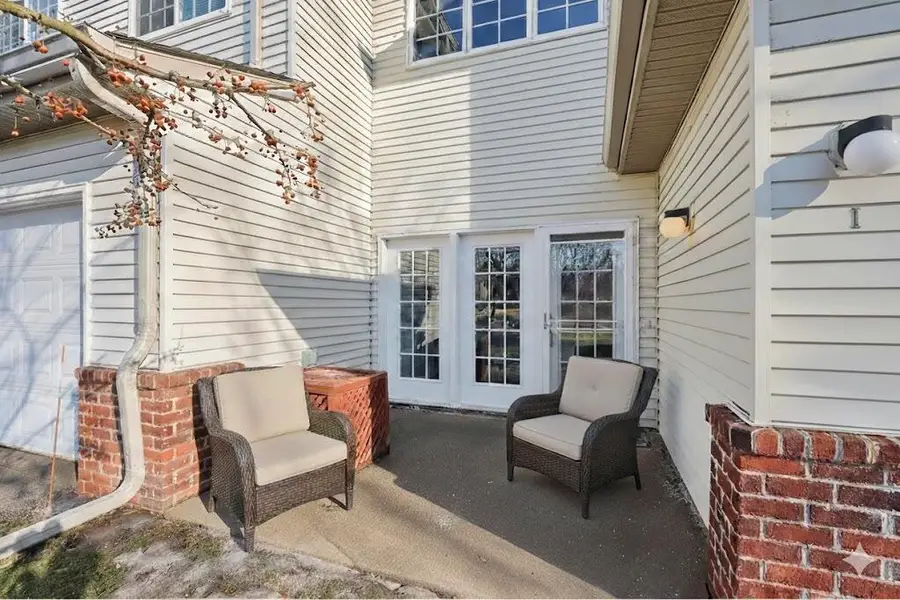 2422 Fox River PARKWAY #I, Waukesha, WI 53189 - #2