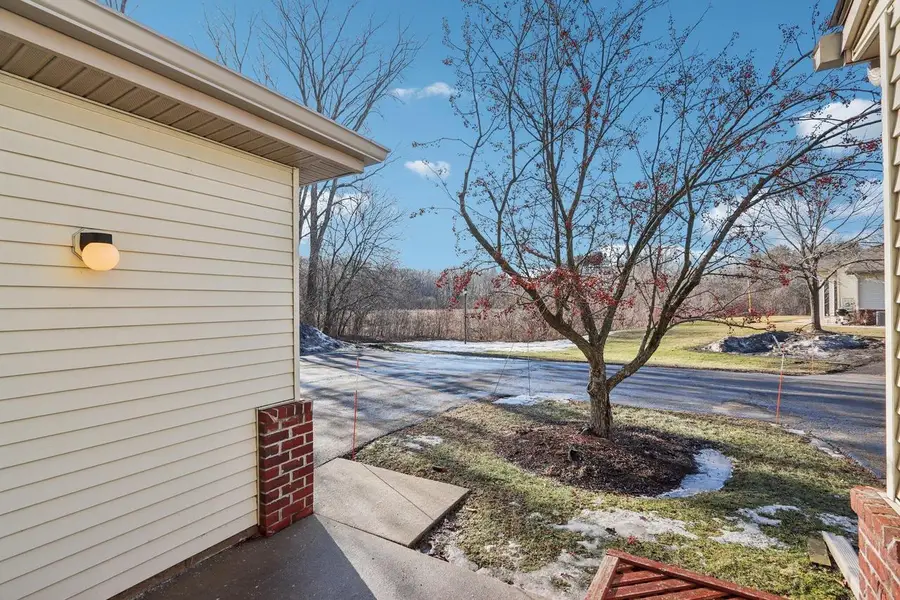 2422 Fox River PARKWAY #I, Waukesha, WI 53189 - #3