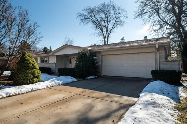 11027 W Derby AVENUE, Wauwatosa, WI 53225