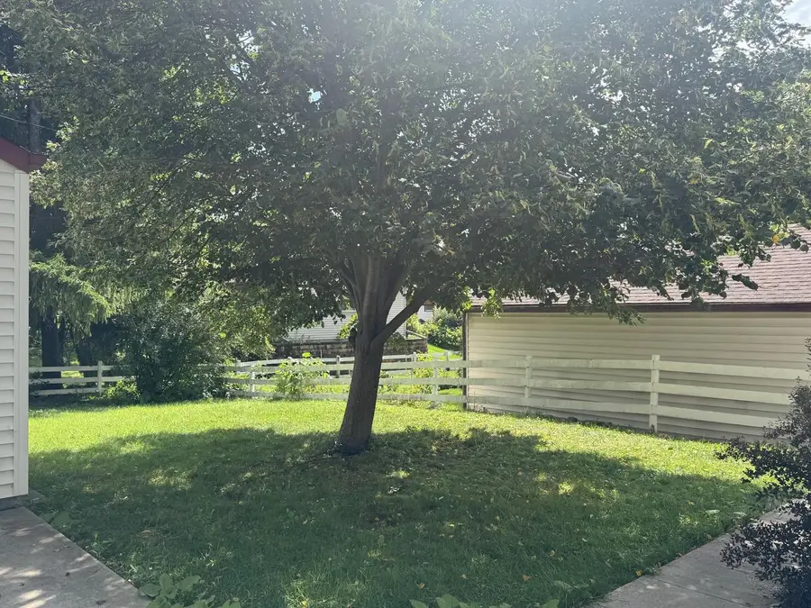 113 Coolidge AVENUE, Waukesha, WI 53186 - #3