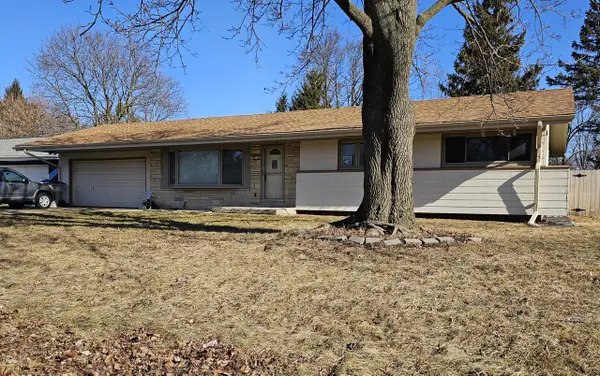 7710 N Edgeworth DRIVE, Milwaukee, WI 53223