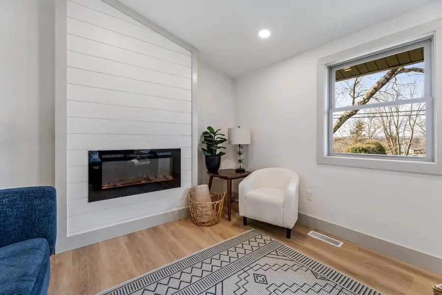 3731 Cliffside DRIVE, La Crosse, WI 54601 - #3