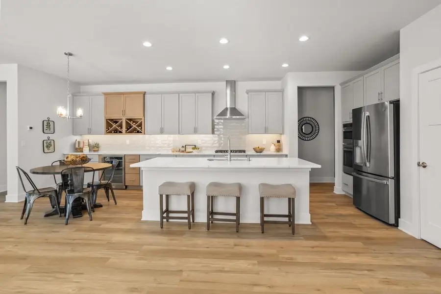 N28W25285 Parkway Ridge CIRCLE #C, Pewaukee, WI 53072 - #3