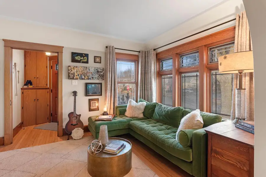 3202 S Pine AVENUE, Milwaukee, WI 53207 - #2