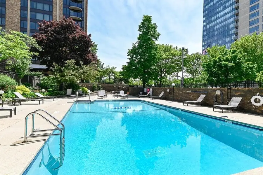 929 N Astor STREET #407, Milwaukee, WI 53202 - #2