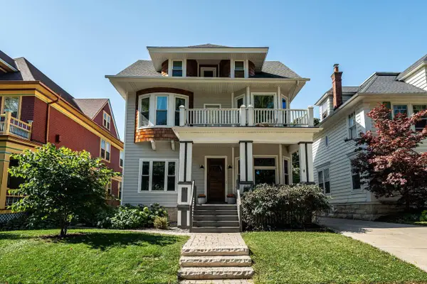 2741 N Hackett AVENUE, Milwaukee, WI 53211