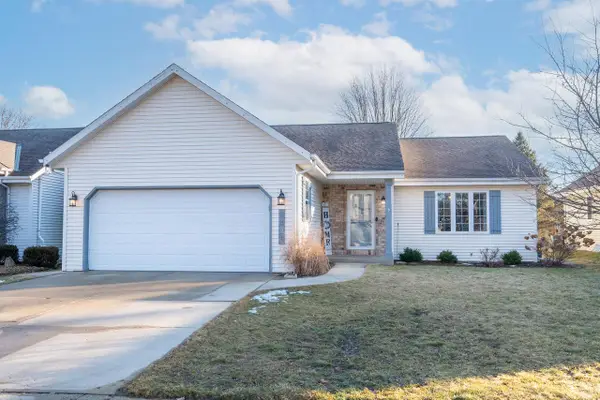 1426 Goldenrod CIRCLE, West Bend, WI 53095