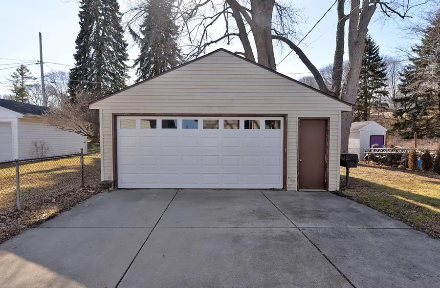 2211 Rupert BOULEVARD, Racine, WI 53405 - #3