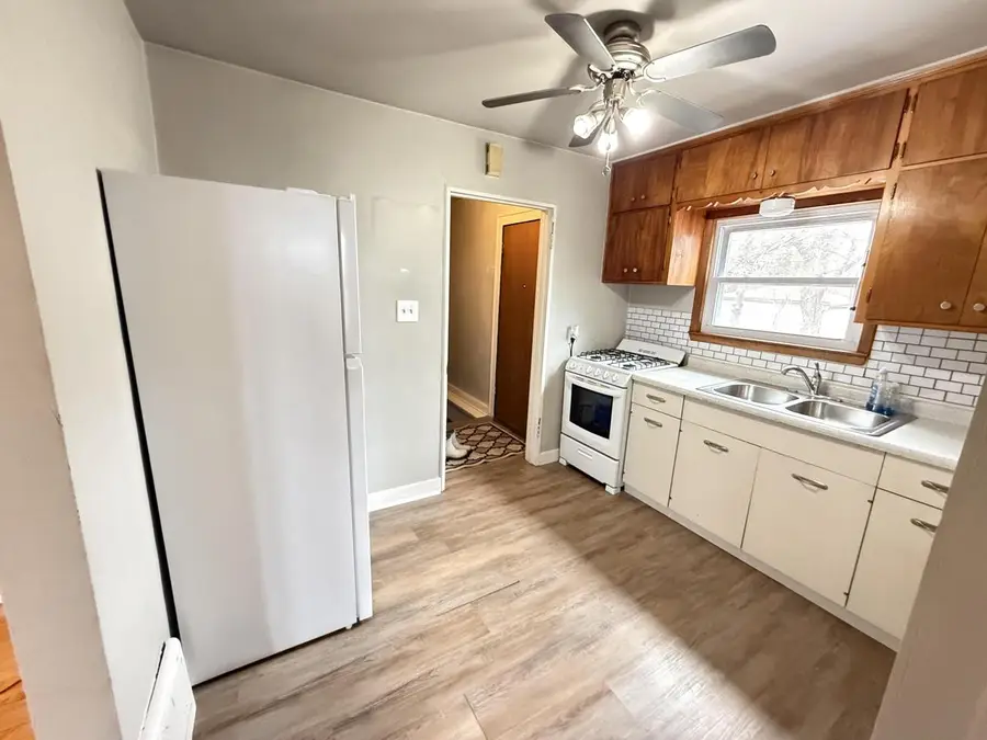 1605 W Custer AVENUE, Glendale, WI 53209 - #3