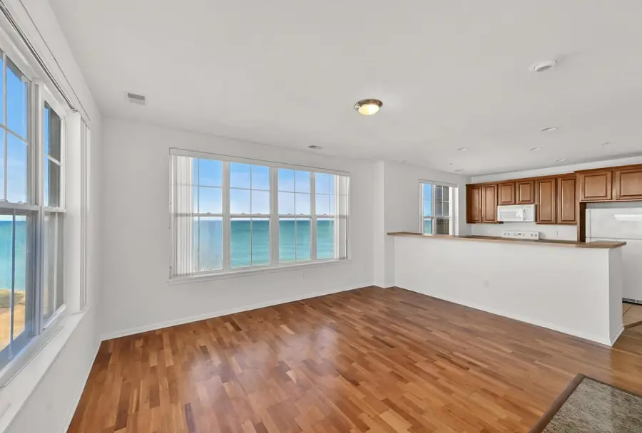 3872 S Lake DRIVE #209, Saint Francis, WI 53235 - #2