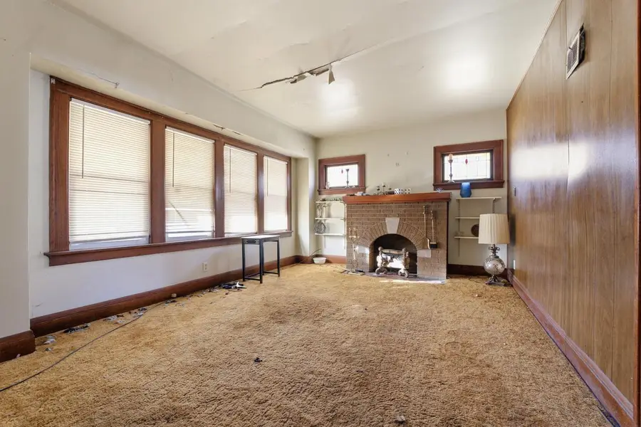 4058 N 24th PLACE, Milwaukee, WI 53209 - #3