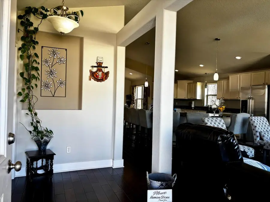 6183 S 40th STREET, Greenfield, WI 53221 - #3