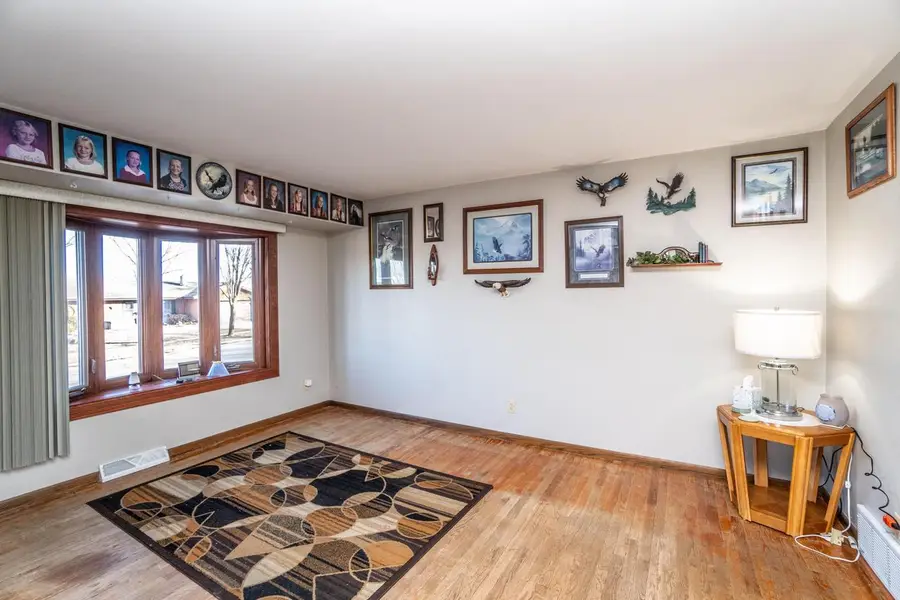 1511 Roosevelt DRIVE S, West Bend, WI 53090 - #3