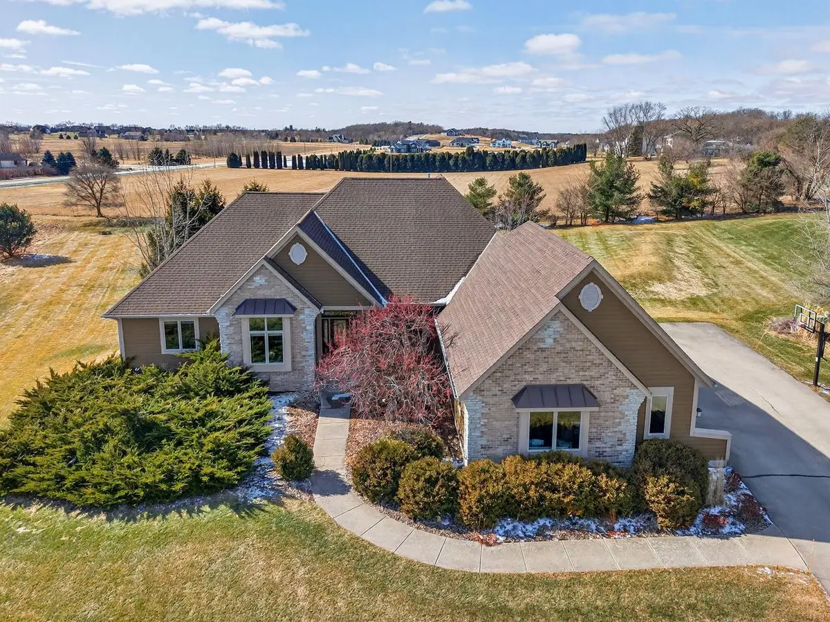 N60W27257 Trappers RUN, Sussex, WI 53089 - #1