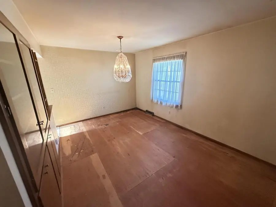 6144 Twin Oak DRIVE, Greendale, WI 53129 - #3