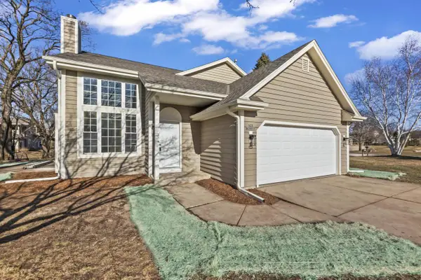N27W26457 Christian COURT W #A, Pewaukee, WI 53072