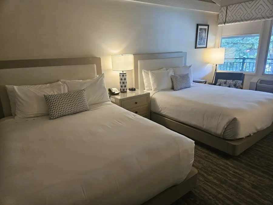 269 Fontana BOULEVARD #2555, Fontana, WI 53125 - #3