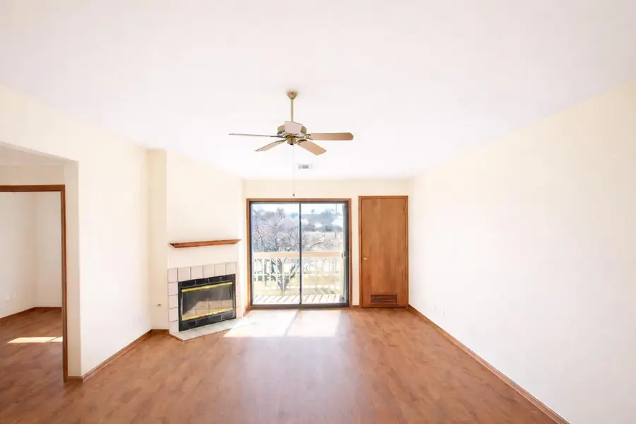 112 E Freistadt ROAD #H, Thiensville, WI 53092 - #3