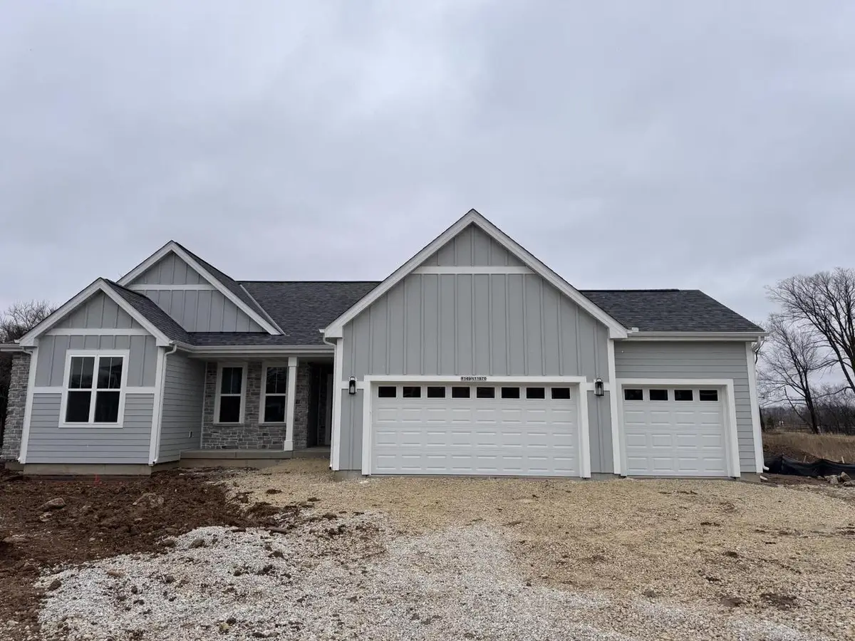 W149N11976 Red Holly DRIVE, Germantown, WI 53022 - #1