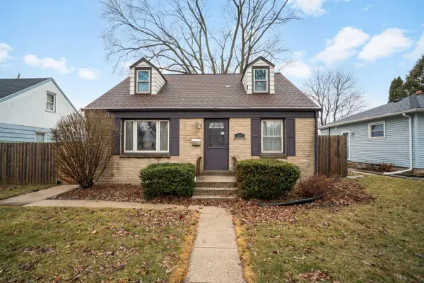 1137 S 107th STREET, West Allis, WI 53214