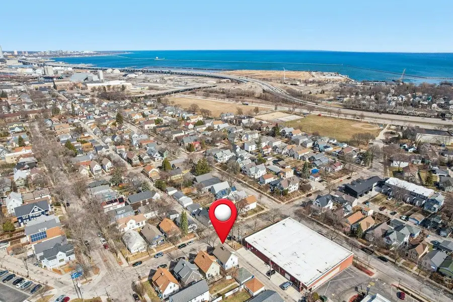 817 E Otjen STREET, Milwaukee, WI 53207 - #2
