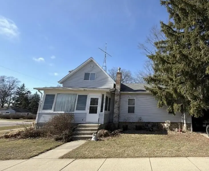 302 N Church St STREET, Elkhorn, WI 53121 - #1