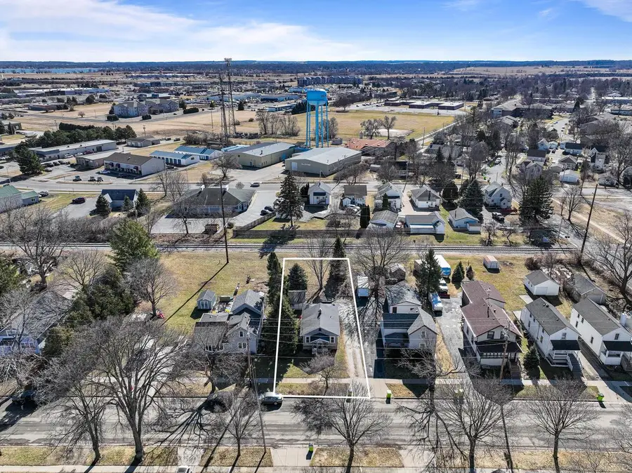 930 E Wisconsin STREET, Delavan, WI 53115 - #2
