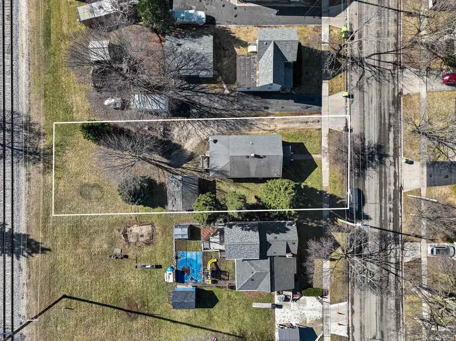 930 E Wisconsin STREET, Delavan, WI 53115 - #3