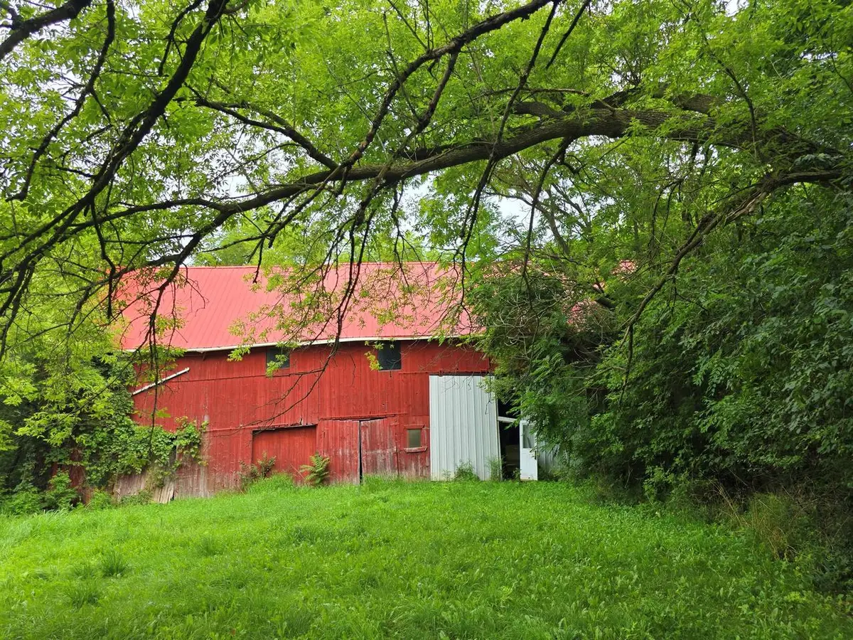 33016 Bassett ROAD, Burlington, WI 53105 - #1