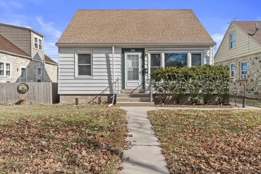 4864 N 21st STREET, Milwaukee, WI 53209 - #2