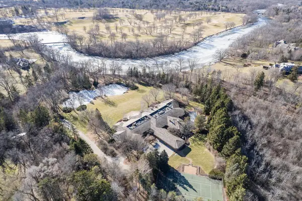 8263 N River ROAD, River Hills, WI 53217