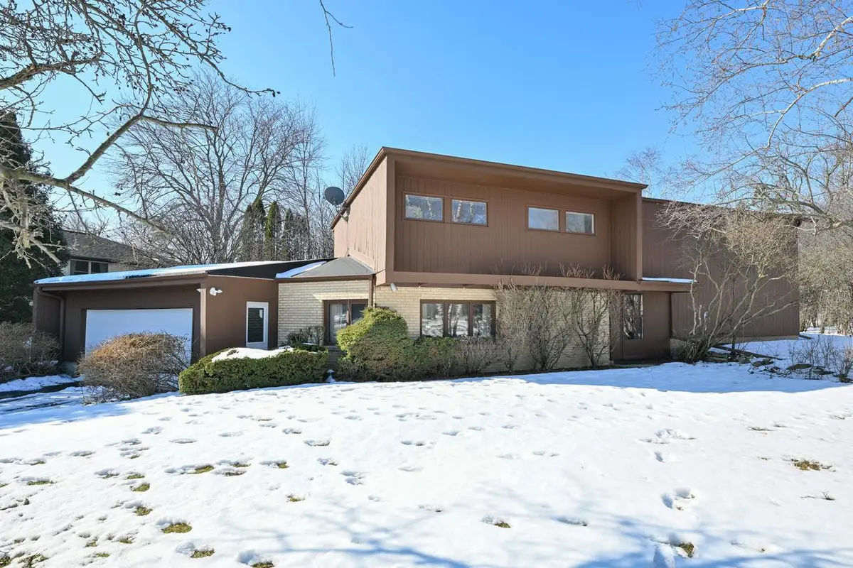 9001 N King ROAD, Bayside, WI 53217 - #1