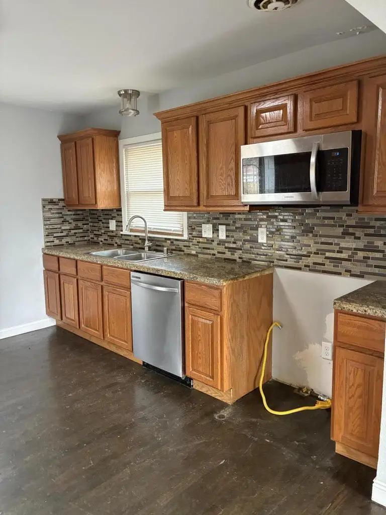 8528 W Arden PLACE, Milwaukee, WI 53225 - #3