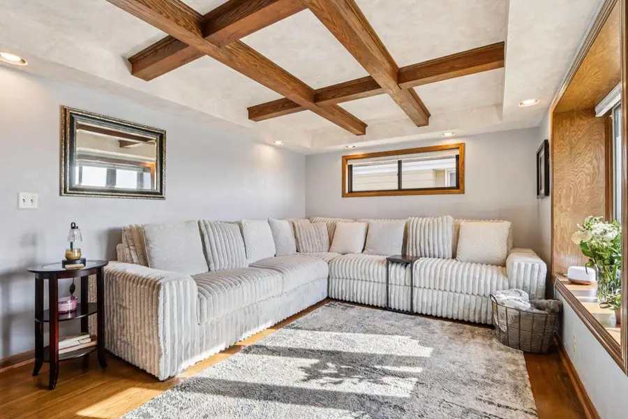 5320 W Plainfield AVENUE, Milwaukee, WI 53220 - #3