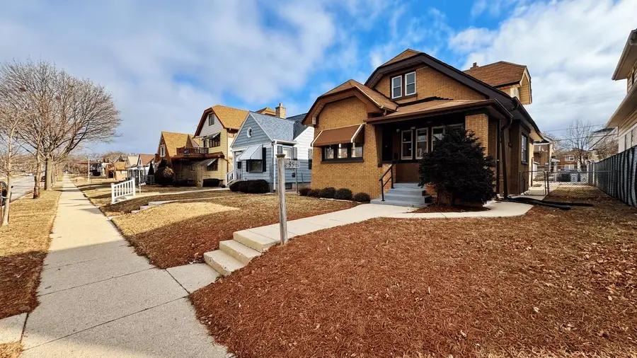 4354 N 29th STREET, Milwaukee, WI 53216 - #3